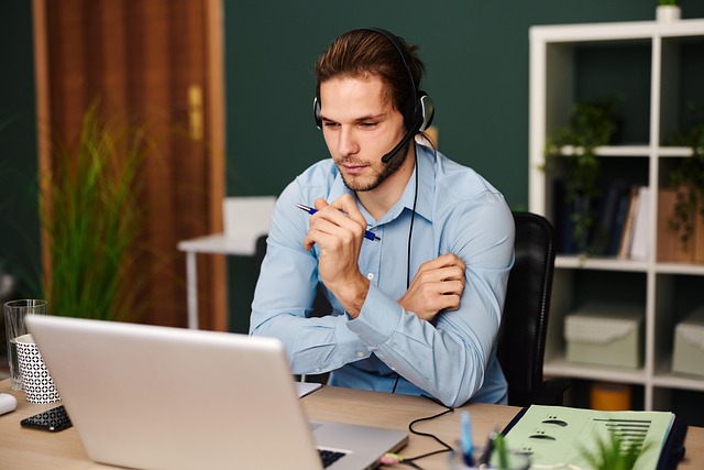 Come la segreteria telefonica virtuale ottimizza il lavoro dei professionisti e delle aziende